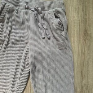 Alo Muse sweatpants in light pink extra small xs